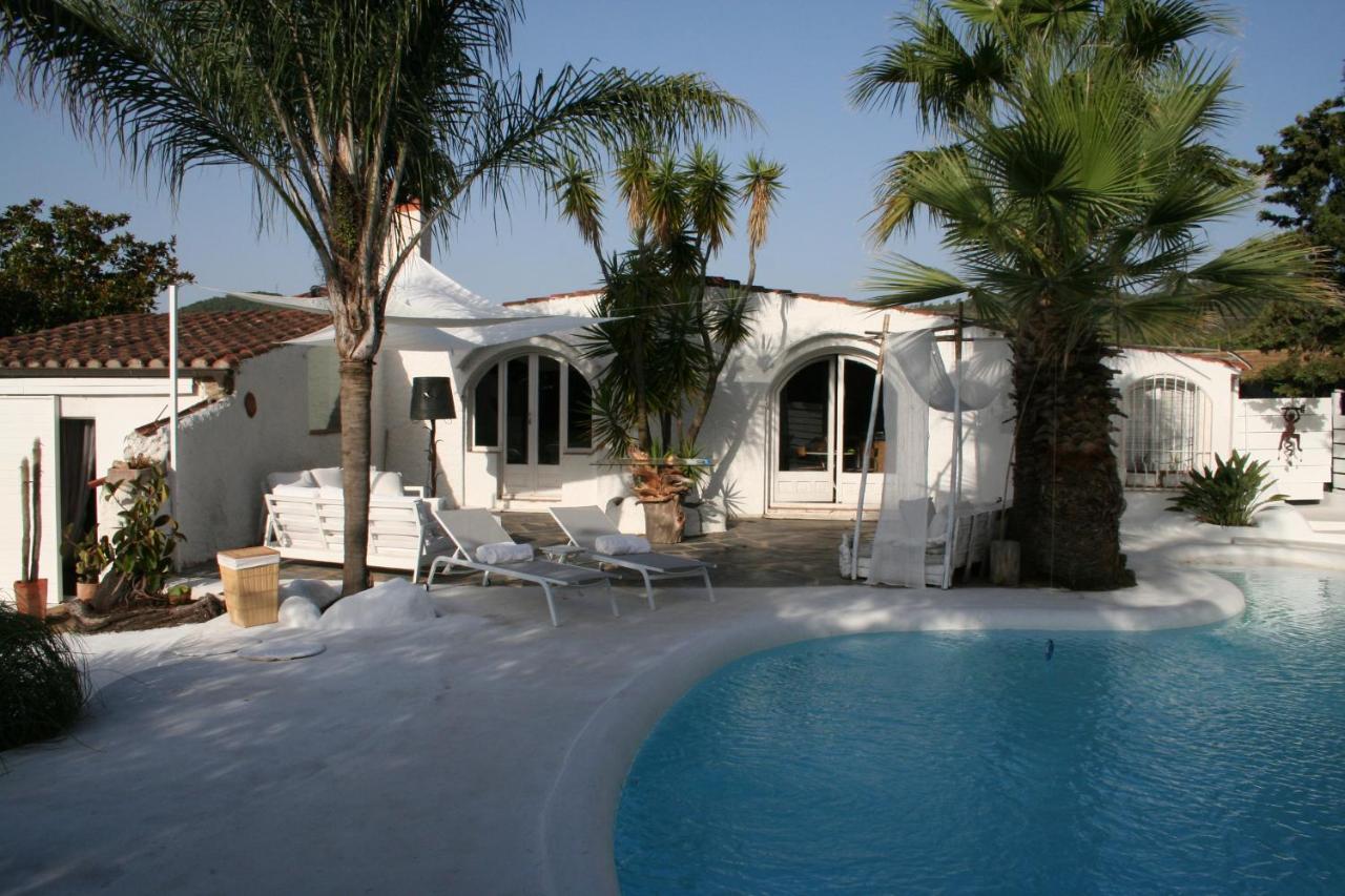 Bed and Breakfast Le Rondini Montras Экстерьер фото
