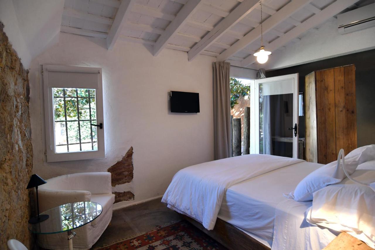 Bed and Breakfast Le Rondini Montras Экстерьер фото