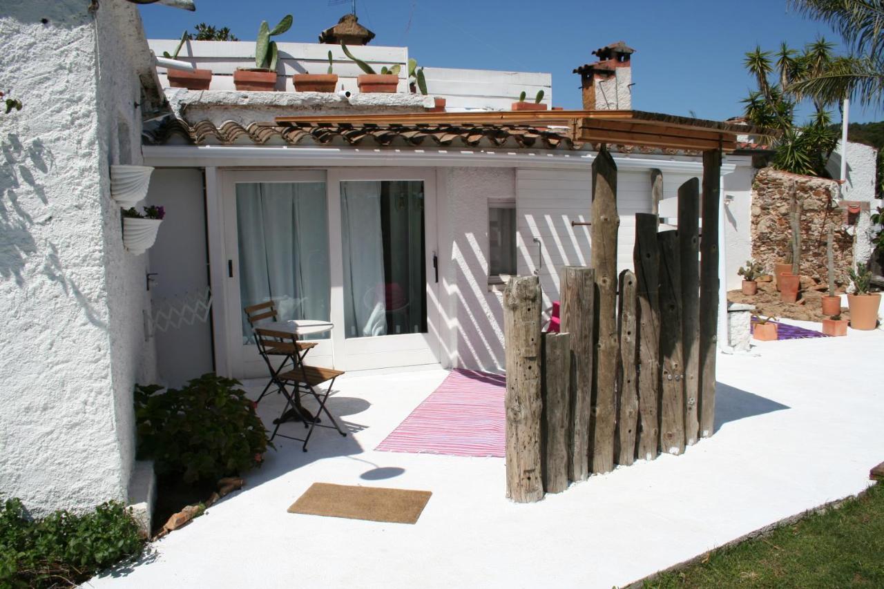 Bed and Breakfast Le Rondini Montras Экстерьер фото